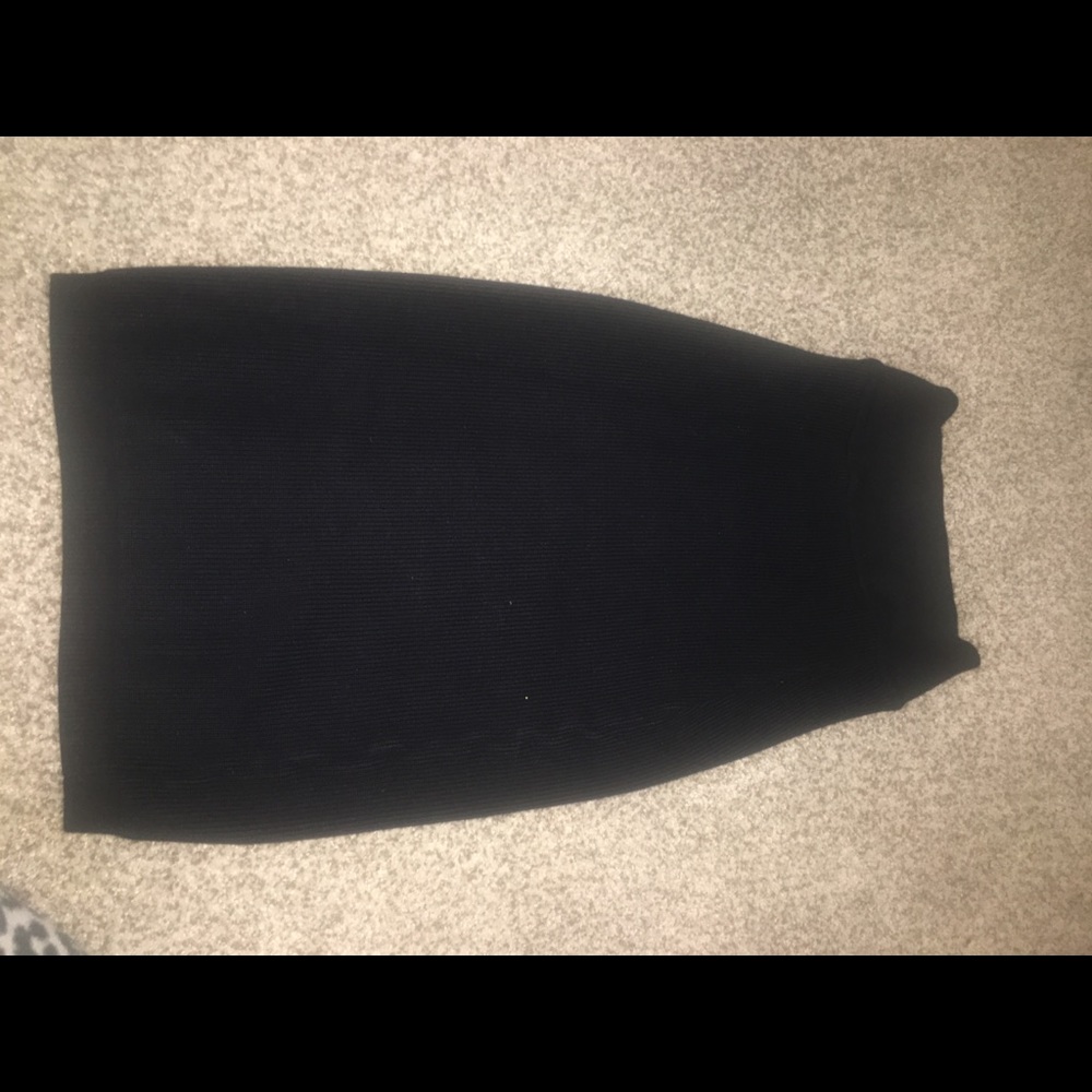 Cute black knit Forever 21 pencil skirt